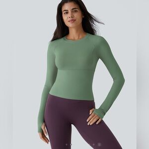 Halara NEVER WORN long sleeve